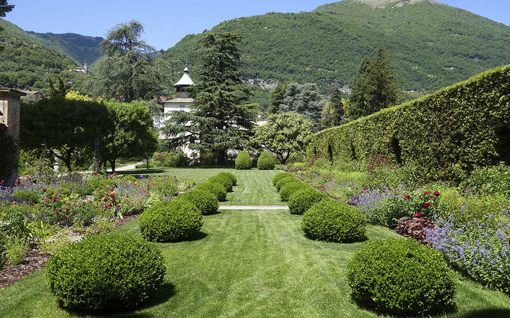 Landscape design at  Villa Balbiano Lake Como